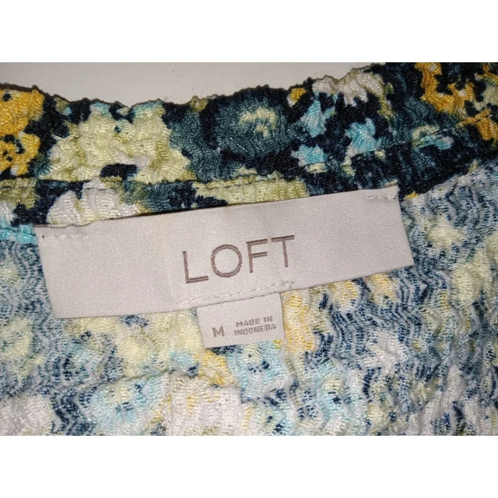 LOFT Women M Multi Floral V-Neck Long Sleeve Ruched Puff Shoulder‎ Textured Top